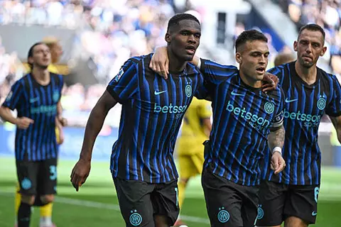 في ليلة استلام الكأس.. إنتر يتعادل مع هيلاس فيرونا بالدوري الإيطالي 